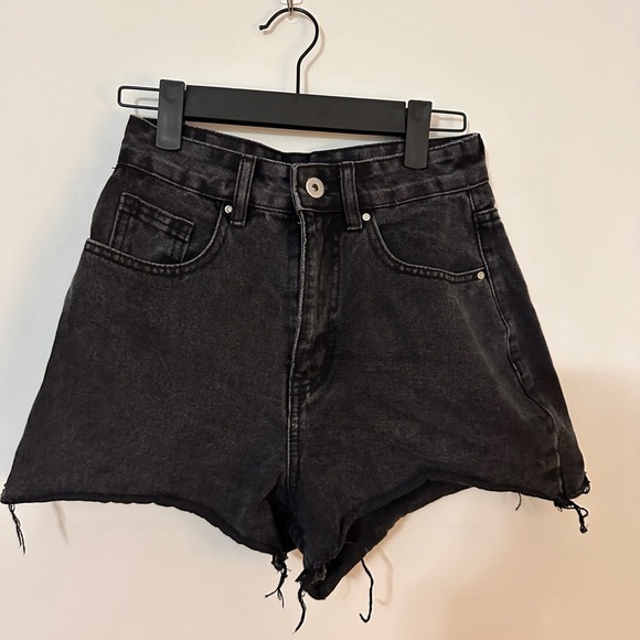 Cotton On Black Jean Shorts - Picture 1 of 5
